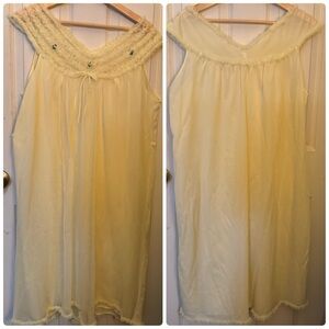 Vintage Nylon Pastel Yellow Lacy Nightgown